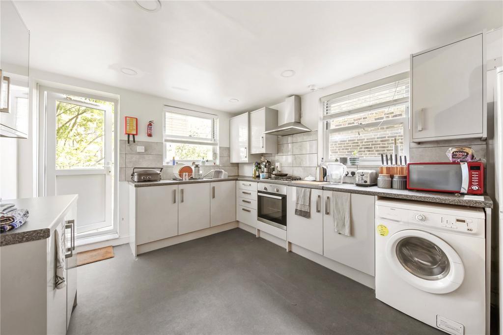 Apartment in London - View 5