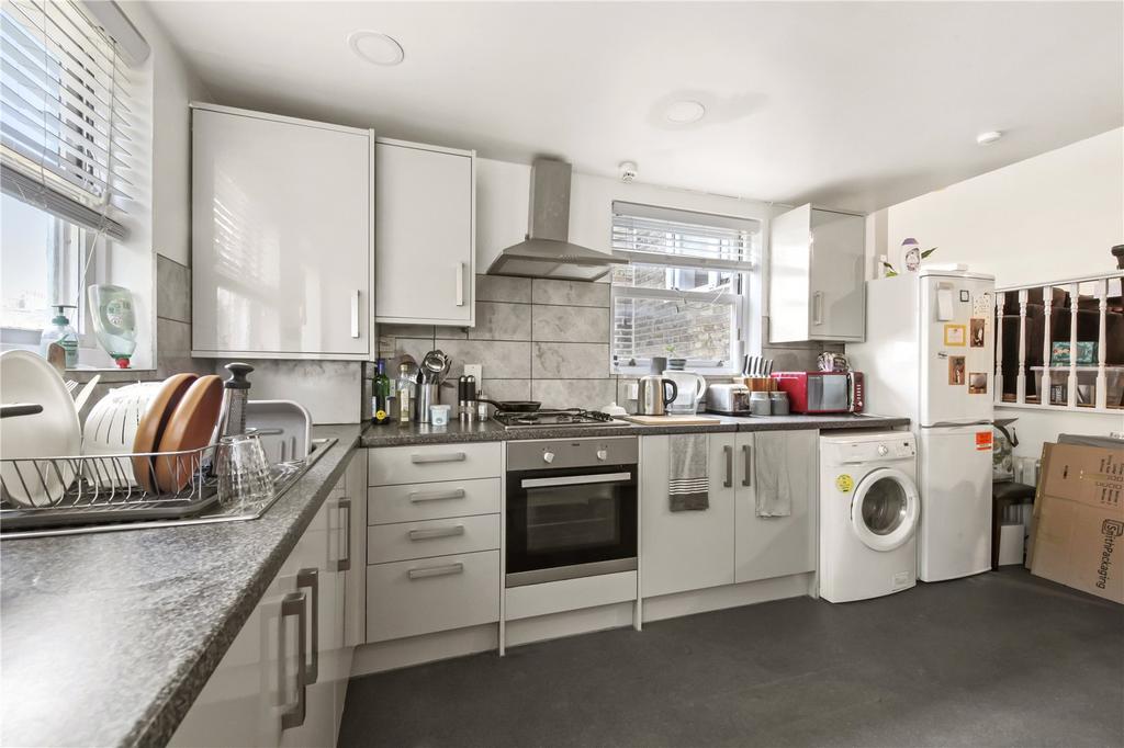 Apartment in London - More