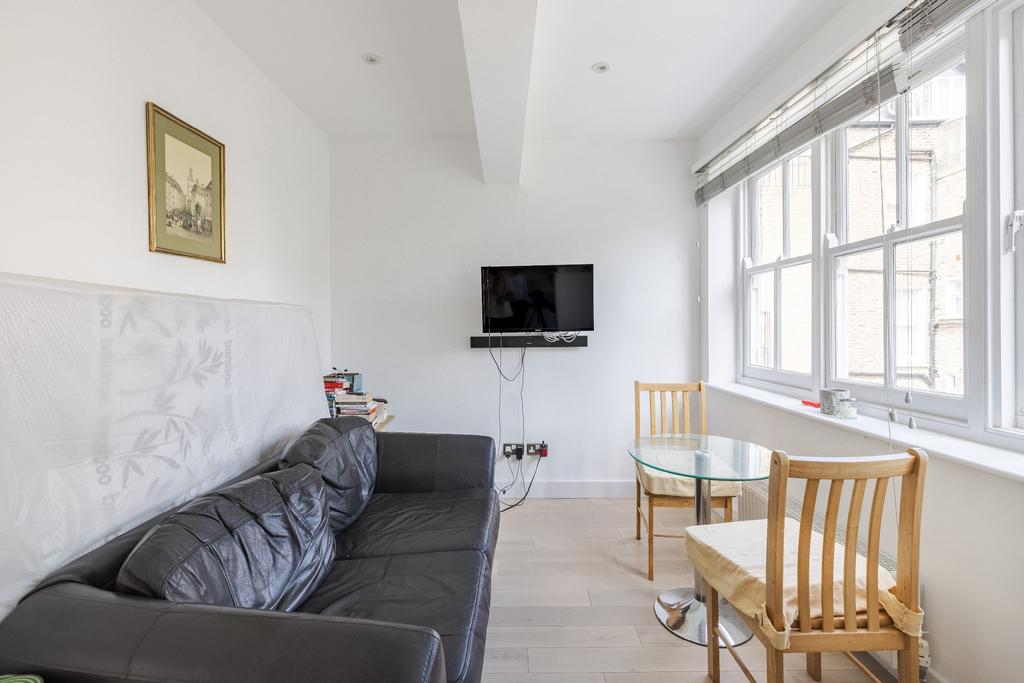 Apartment in London - View 4