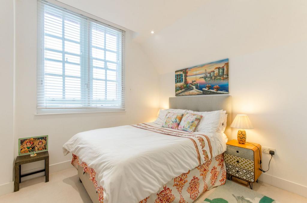 Apartment in London - View 4