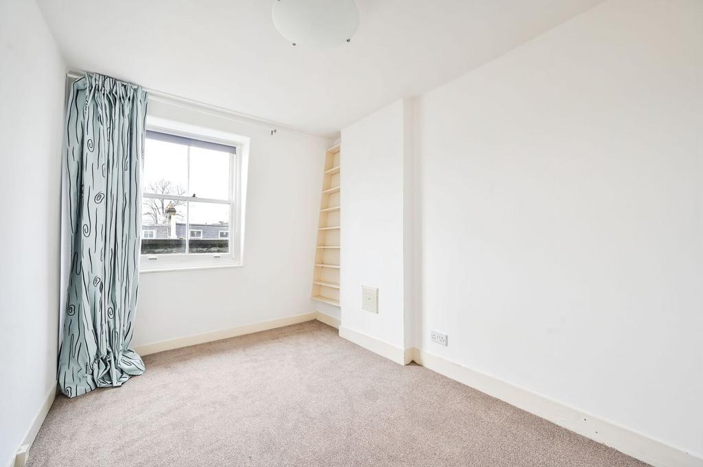 Apartment in London - View 5