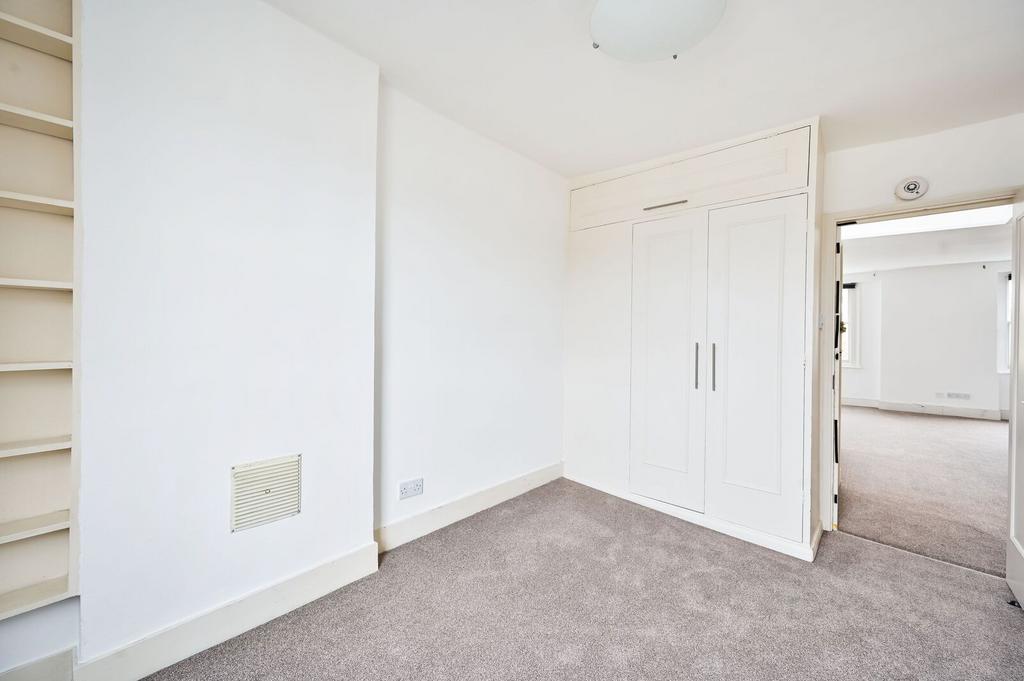 Apartment in London - More