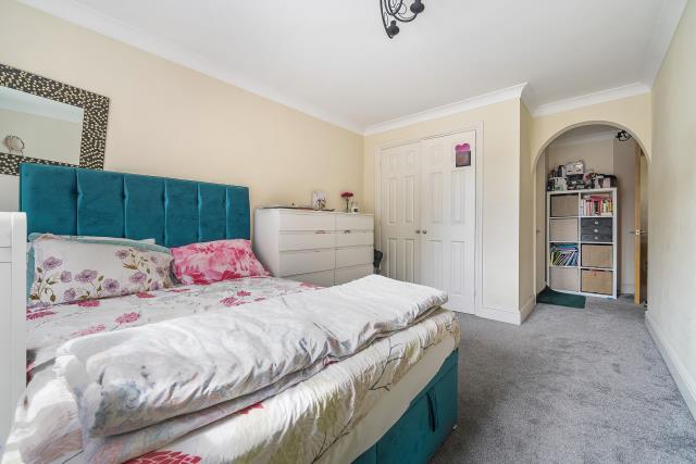 Apartment in Reading - More