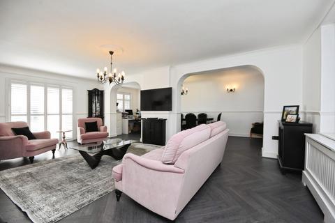 4 bedroom semi-detached house for sale, The Lowe, Chigwell, IG7
