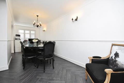 4 bedroom semi-detached house for sale, The Lowe, Chigwell, IG7
