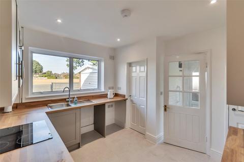 2 bedroom bungalow for sale, Oakfield Close, Copthorne, Shrewsbury, Shropshire, SY3
