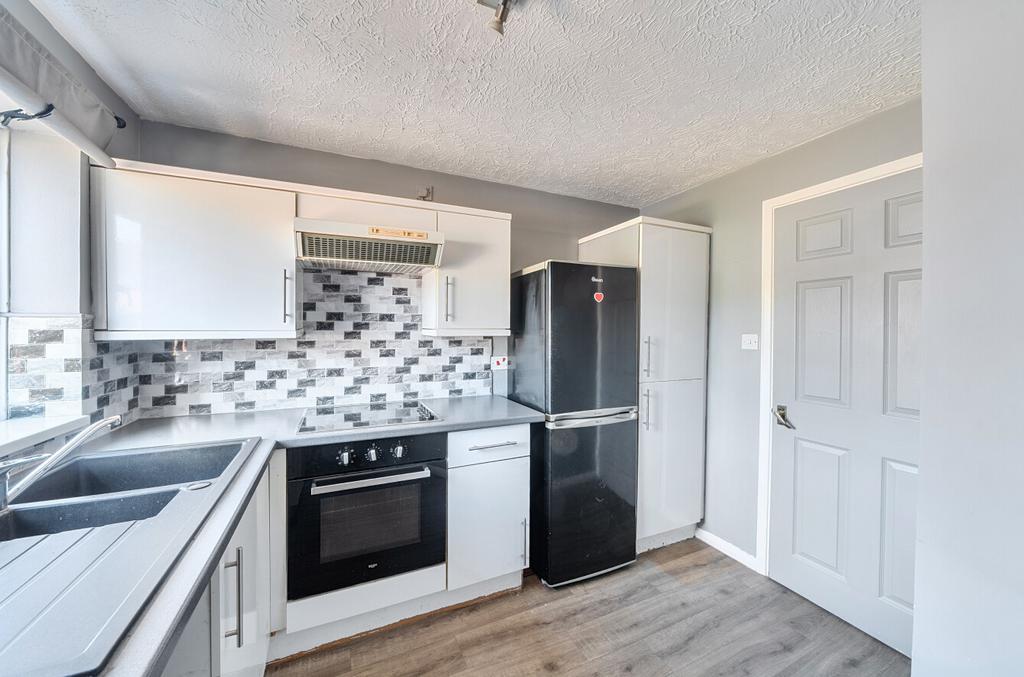 Apartment in Southampton - View 3