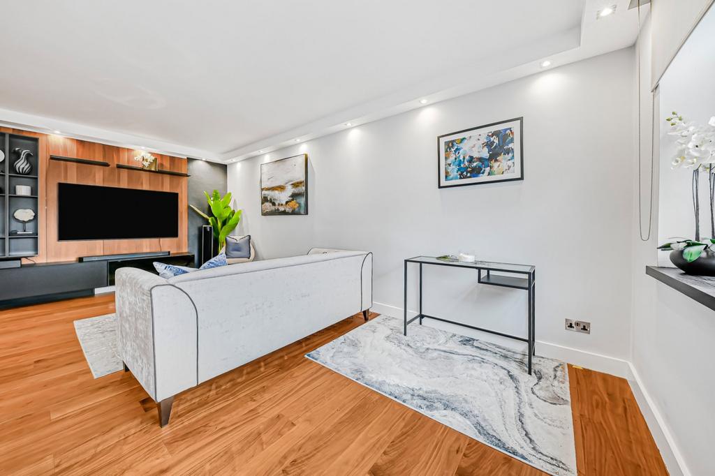 Apartment in London, City of Westminster - View 3