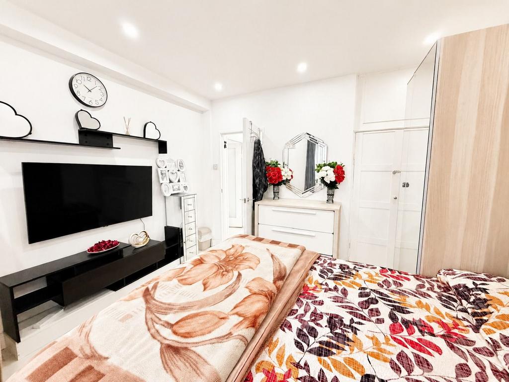 Apartment in London - View 4