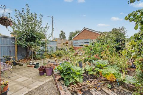 2 bedroom semi-detached house for sale, Howard Street, Ossett, WF5