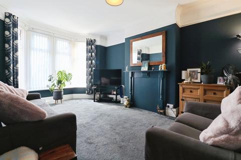 4 bedroom terraced house for sale, Broad Street, Barry