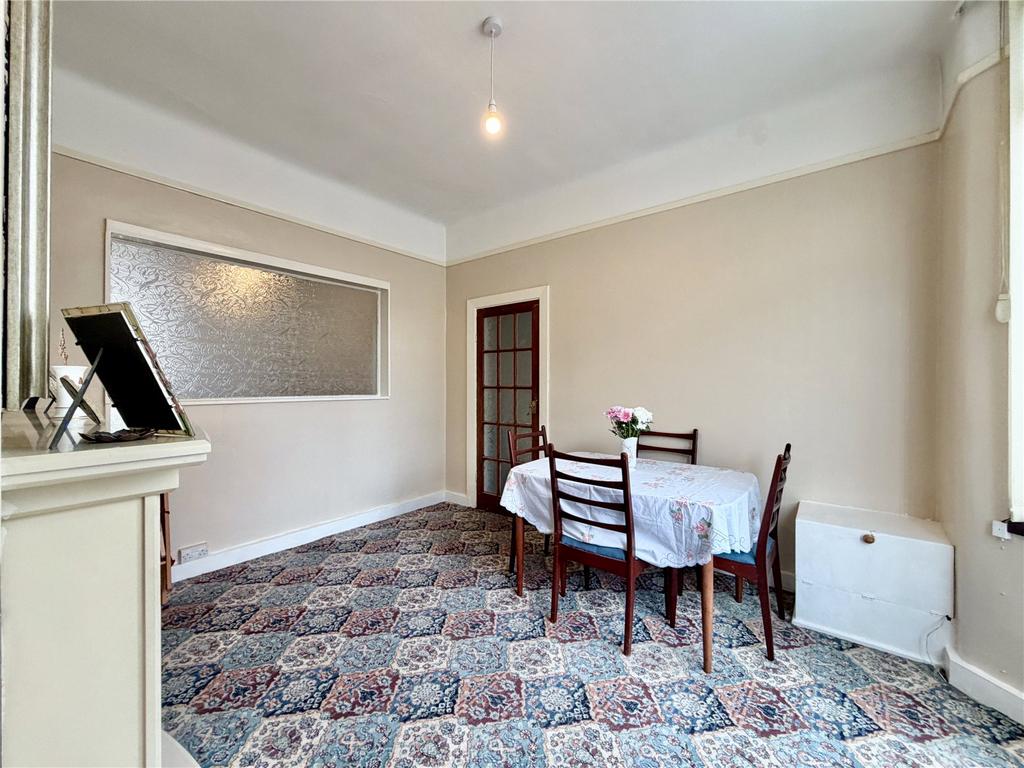 House in Walton - View 3