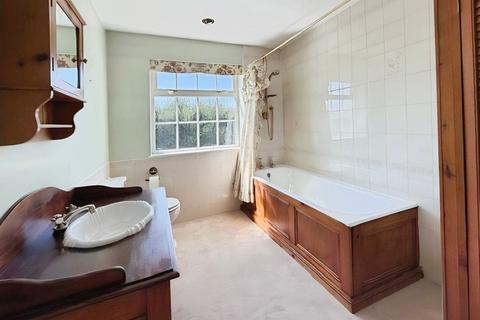 3 bedroom terraced house for sale, St. Lukes Road, Old Windsor, Windsor