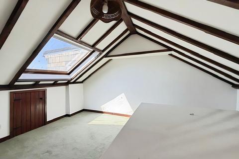 3 bedroom terraced house for sale, St. Lukes Road, Old Windsor, Windsor