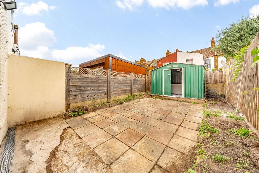 House in London - View 4