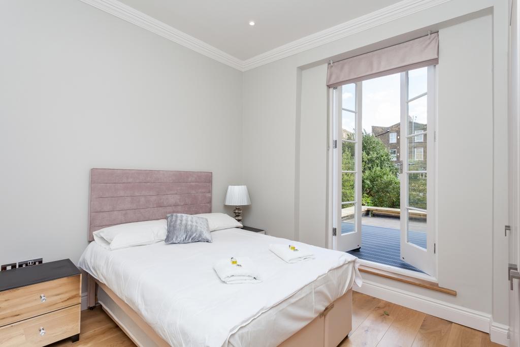 Apartment in London - View 4