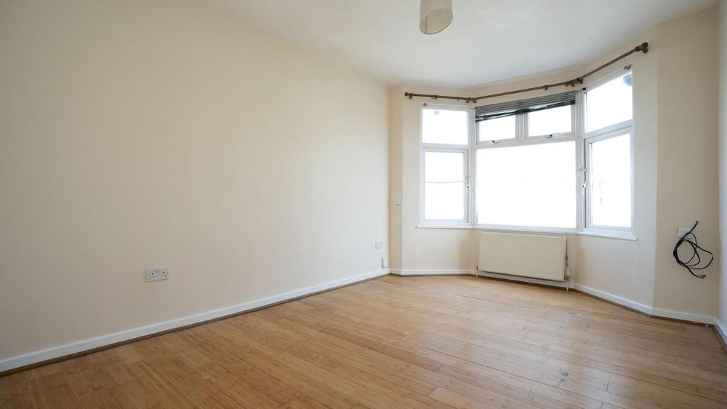 Apartment in London - View 2