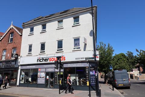 1 bedroom flat to rent, South End, Croydon CR0