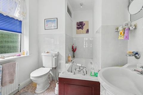 2 bedroom detached bungalow for sale, Iona Crescent, Cippenham SL1