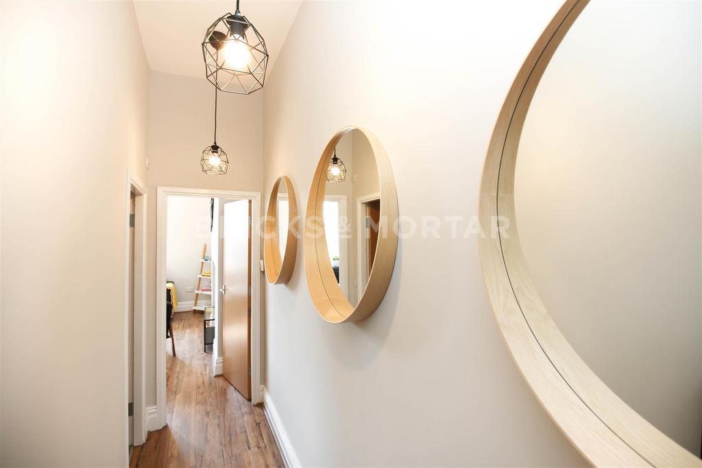 Apartment in Newcastle Upon Tyne - View 5
