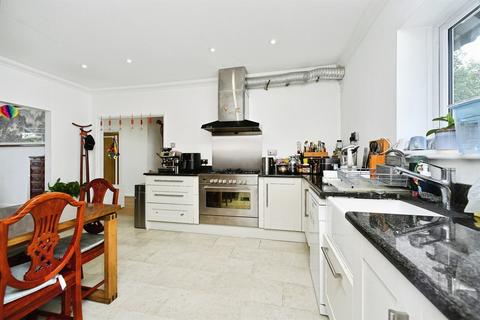 5 bedroom detached house for sale, Brownleaf Road, Brighton