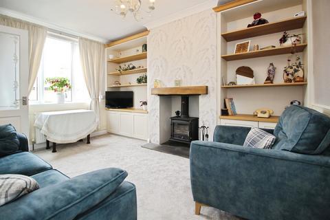 3 bedroom semi-detached house for sale, Greenwood Avenue, Earlsheaton, Dewsbury