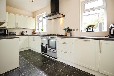 3 bedroom semi-detached house for sale, Greenwood Avenue, Earlsheaton, Dewsbury