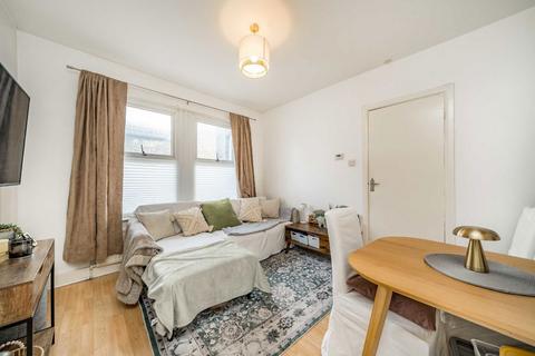 3 bedroom maisonette for sale, Hainault Road, Leyton