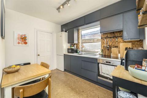 2 bedroom flat for sale, Edward Road, Walthamstow