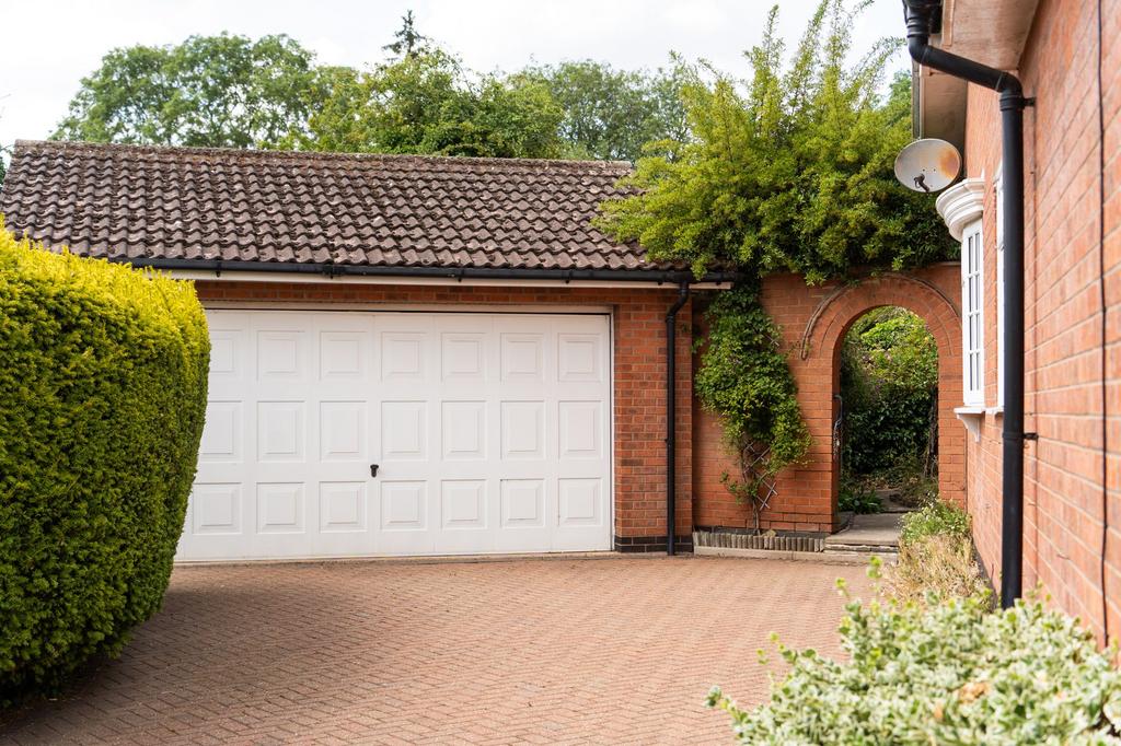House in Leicester - View 5