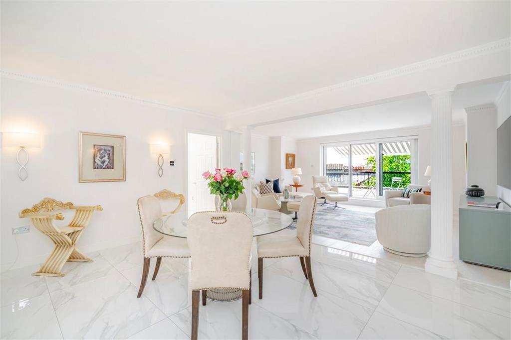 Apartment in London - View 3