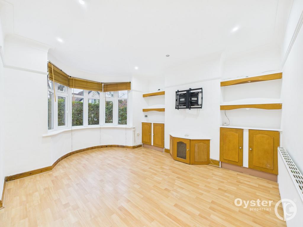 Apartment in Wembley - View 2