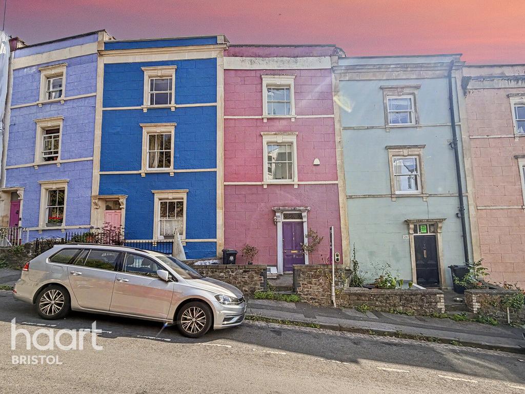 House in Bristol, Cumberland Basin, Hotwells - View 2