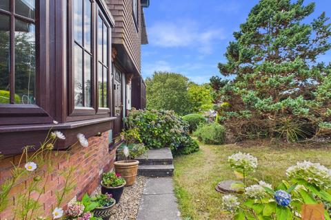 4 bedroom detached house for sale, Knoll Park, Truro