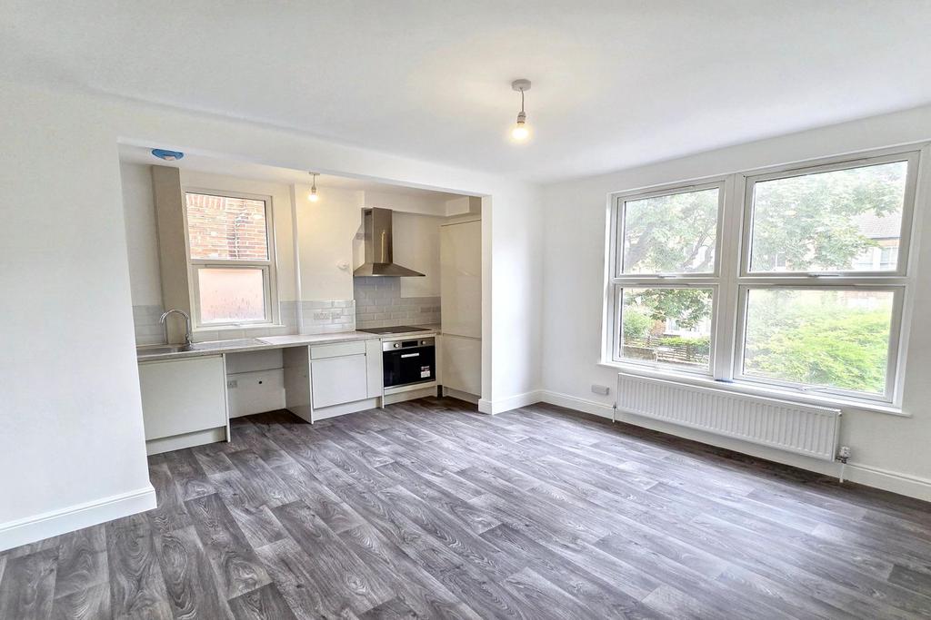 Apartment in London - View 2