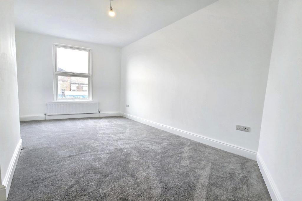 Apartment in London - View 3