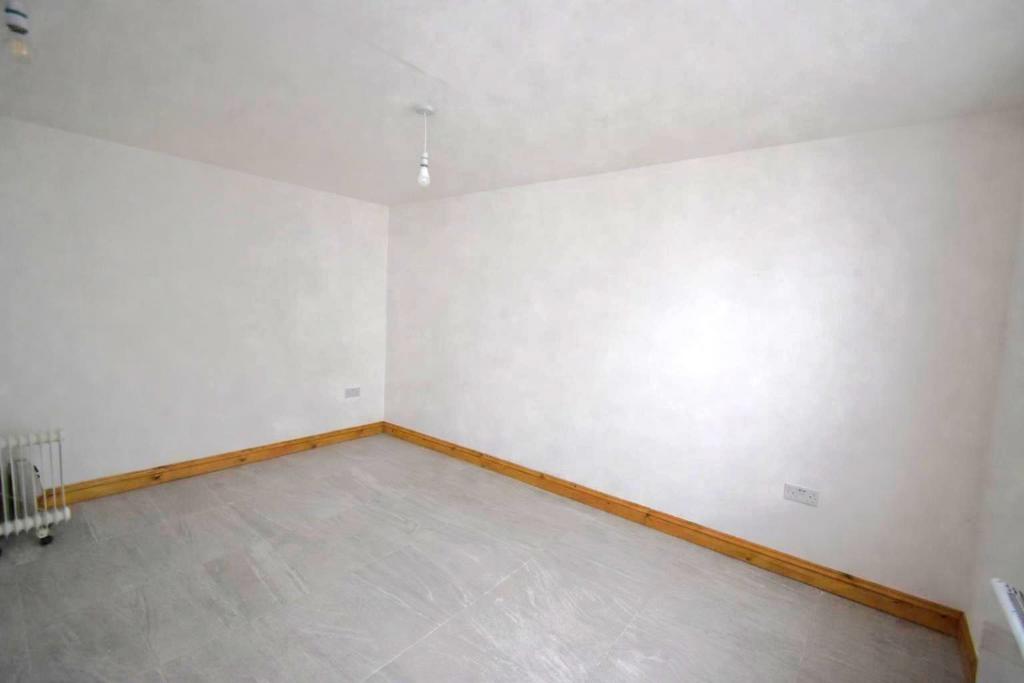 Apartment in Harrow - View 2