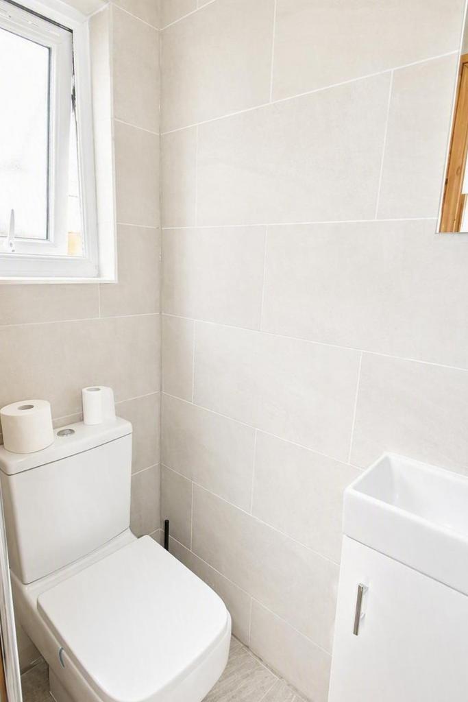 Apartment in Harrow - View 5