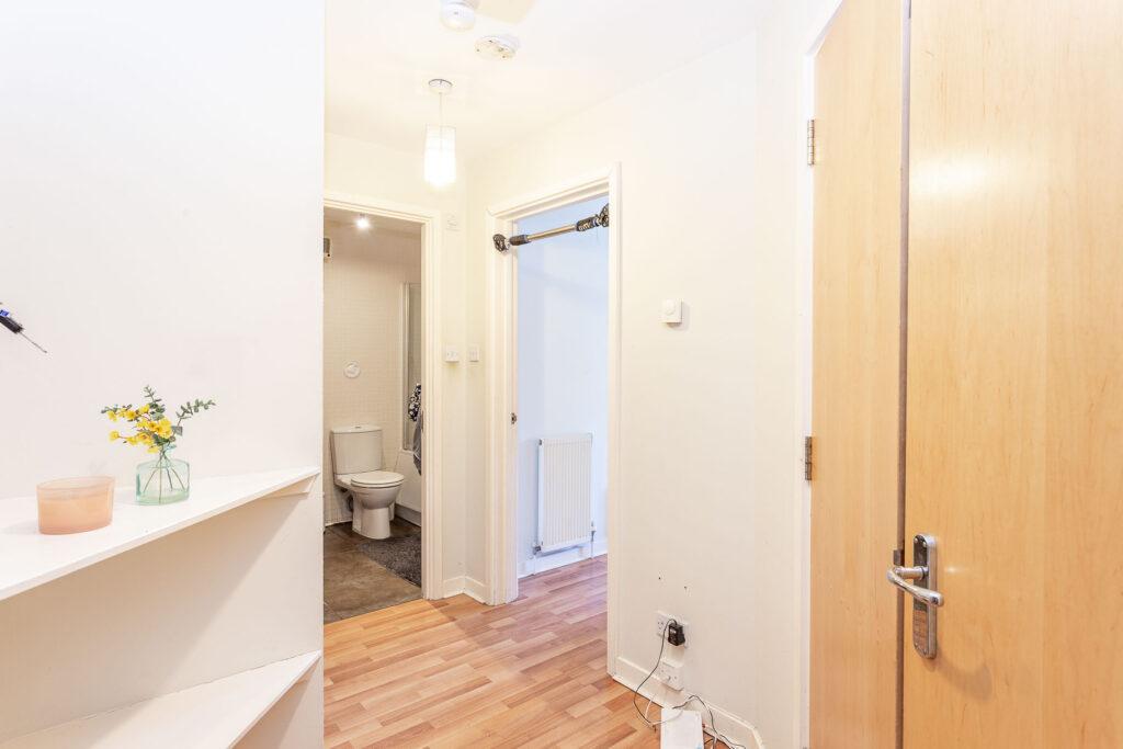Apartment in Edinburgh - View 3