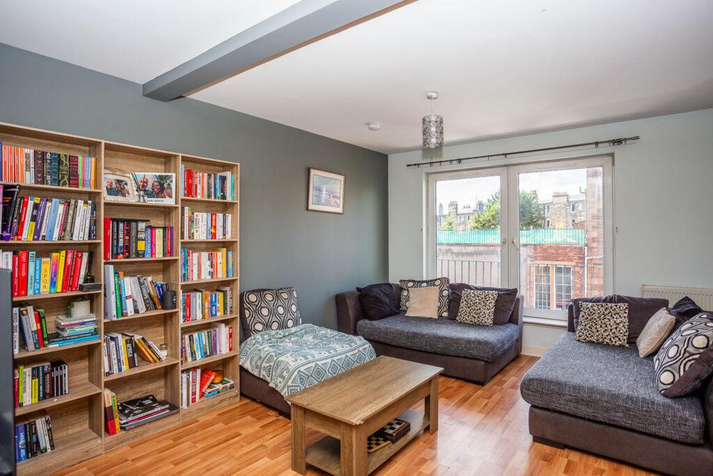 Apartment in Edinburgh - View 4