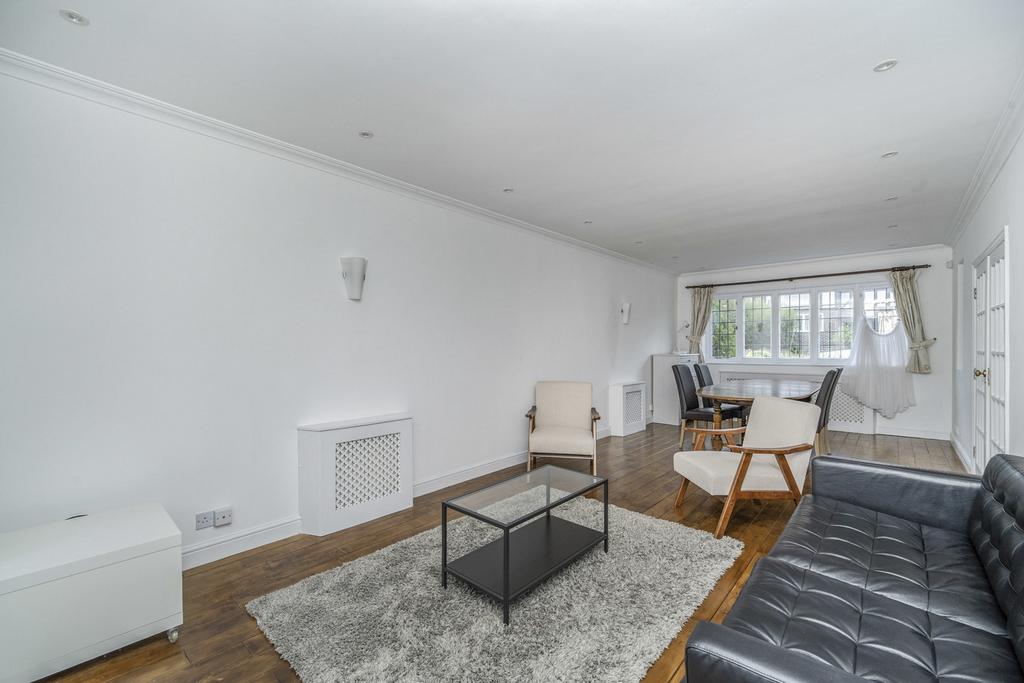 House in London - View 2