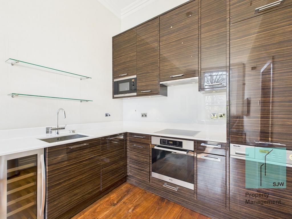 Apartment in London - View 3