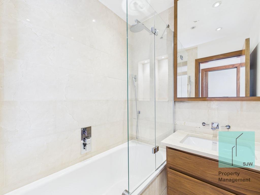Apartment in London - View 5