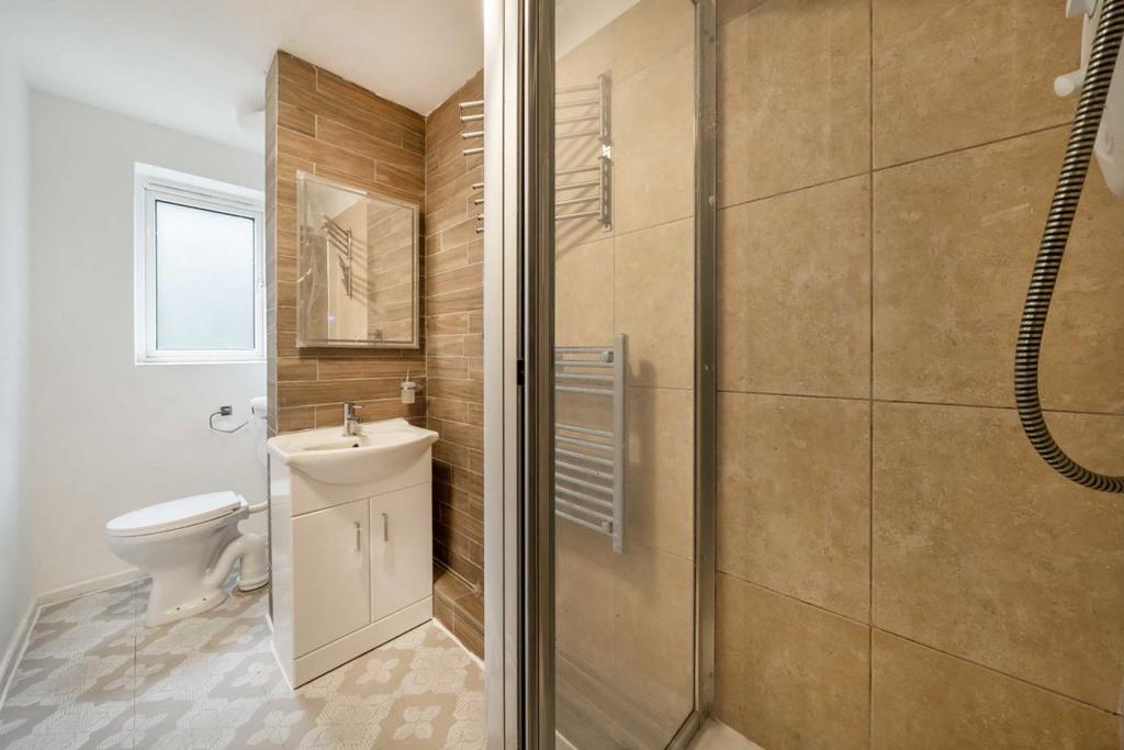 Apartment in London - View 5