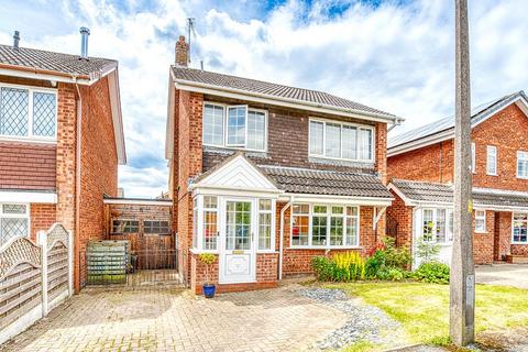 4 bedroom link detached house for sale, Priory Drive, Little Haywood, Stafford, Staffordshire, ST18