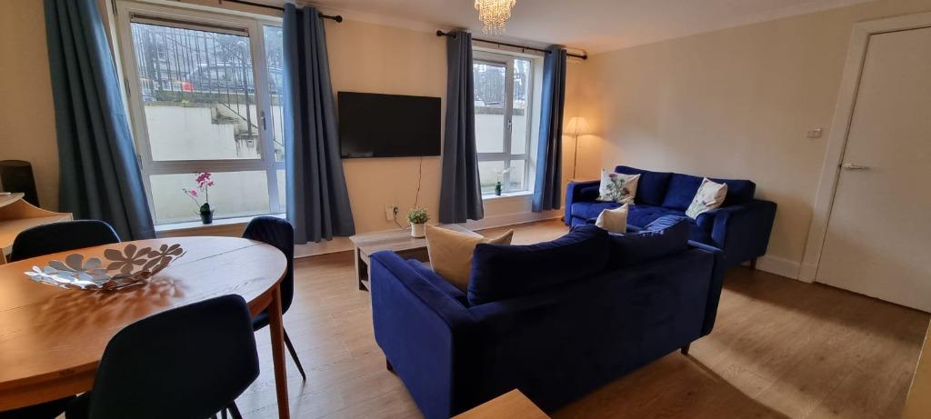 Apartment in Edinburgh - View 2