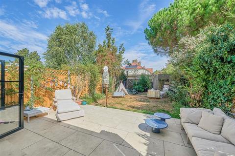 3 bedroom house for sale, Ullswater Road, London SW13