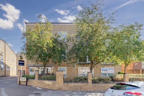 2 bedroom flat to rent, Jubilee Close, London NW10