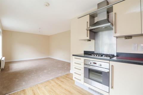 2 bedroom flat for sale, Brighton Road, Horsham
