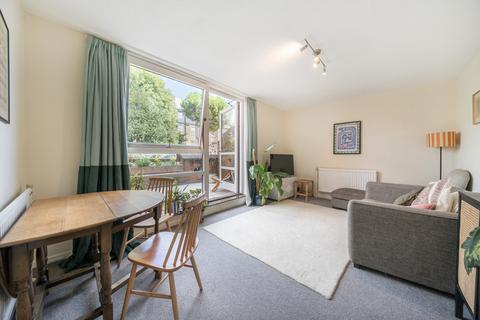 Mary Datchelor Close, London